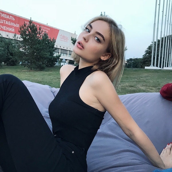 Nữ sinh viên làm người mẫu xinh như tiên, chứng minh gái Nga đẹp danh bất hư truyền - 5